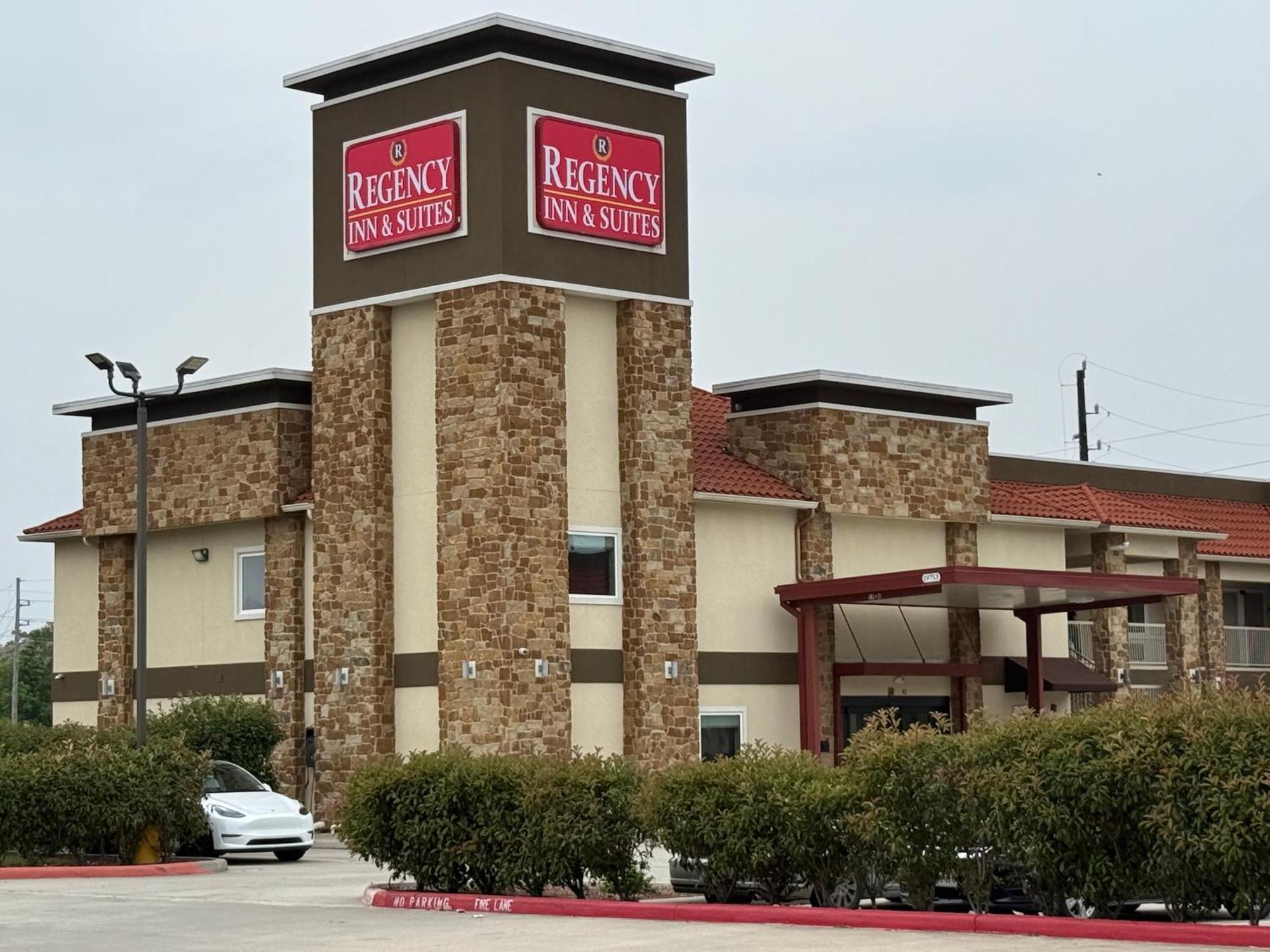 Regency Inn & Suites Humble Fm1960 - Iah Airport Εξωτερικό φωτογραφία